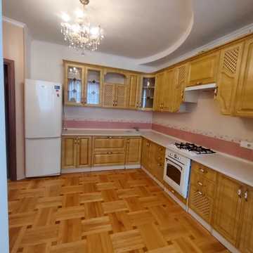 Зодчих вул., 10