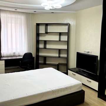Голосіївська вул., 13