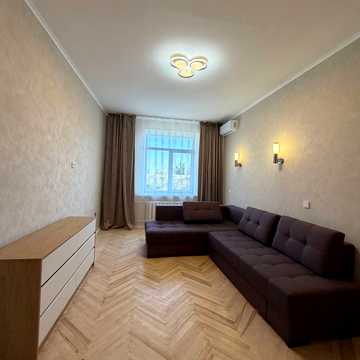 Миколи Міхновського бульв. (Дружби народів), 30/1