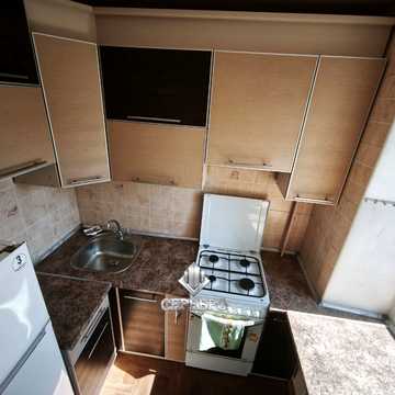 Запоріжбудівська вул., 4