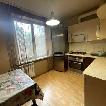 Нескорених вул. (Героїв Праці), 36