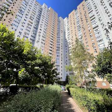 Урлівська вул., 38