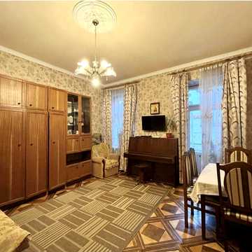 Богдана Хмельницького вул., 49