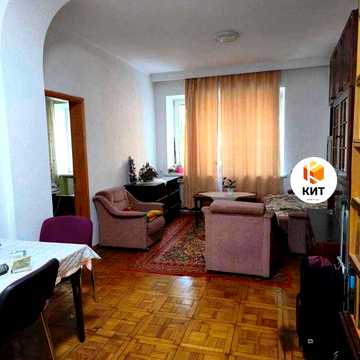 Незалежності просп. (Правди), 5 (п9-п17)