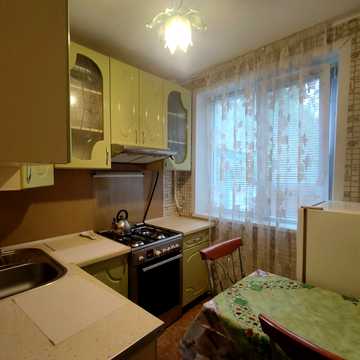 Романа Атаманюка вул., 61