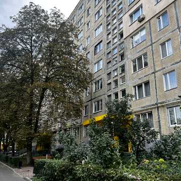 Європейська вул. (Жовтнева), 11