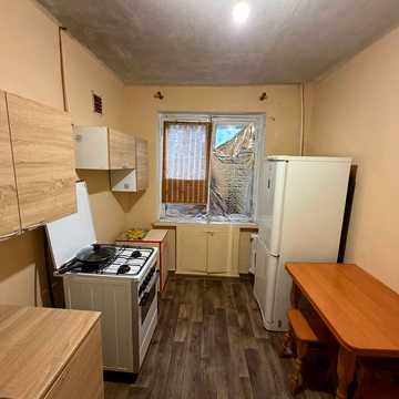 Квартальна вул. (Гладкова), 21