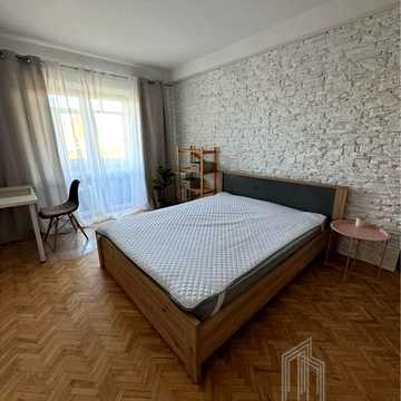 Івана Миколайчука вул. (Серафимовича), 9