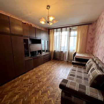Бакинська вул., 28