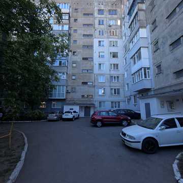 Кропивницького вул., 10