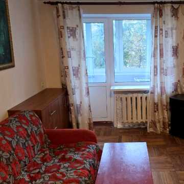 Леоніда Каденюка просп. (Юрія Гагаріна), 20