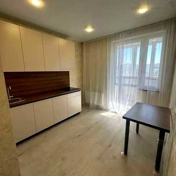 Миру вул., 53