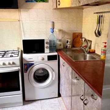 Вінстона Черчилля вул. (Червоноткацька), 10