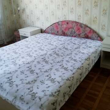 Братиславська вул., 34