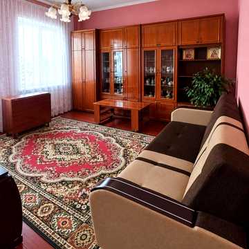Полтавська вул., 75