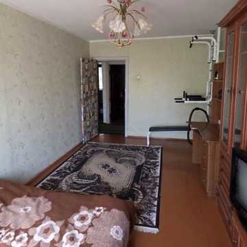 Андрія Первозванного вул. (Стахурського), 80