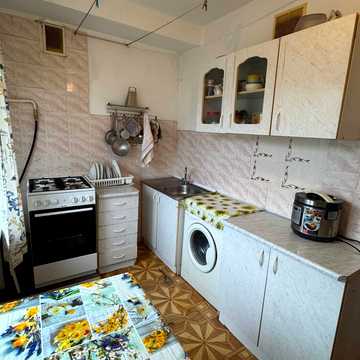 Лесі Українки бульв., 9