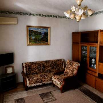 Клубна вул., 14