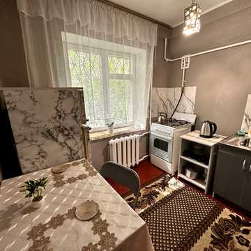 Раїси Окіпної вул., 5