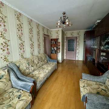 Євгена Патона вул., 34