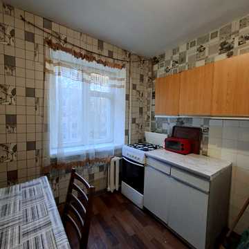 Краснова вул., 4