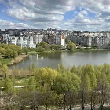 Озерна вул., 4
