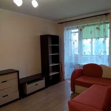 Уманська вул., 35