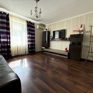 Шовкуненка вул., 3
