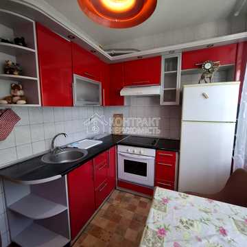 Гвардійців-Широнінців вул., 42б