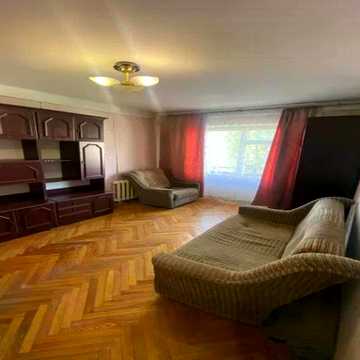 Андрія Малишка вул., 27
