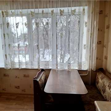 Героїв Космосу вул., 1-В