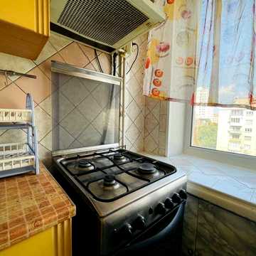 Лесі Українки бульв., 24