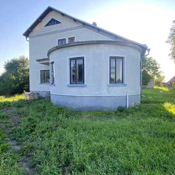 Лугова, 6