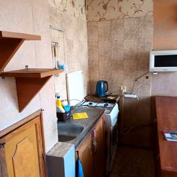 Соборний просп. (Леніна), 222