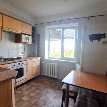 Оболонський просп., 16-Б
