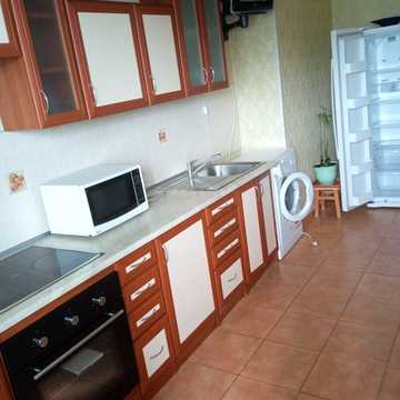 Анни Ахматової вул., 35-А