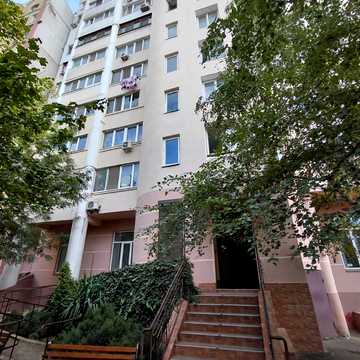 Тополина вул., 26