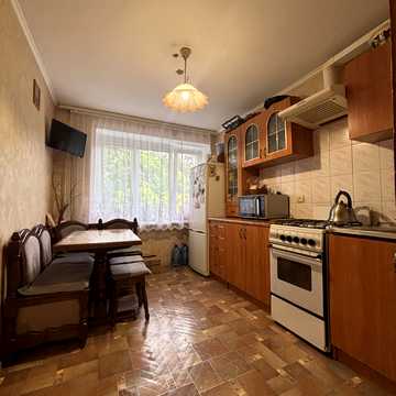 Зелена вул., 113