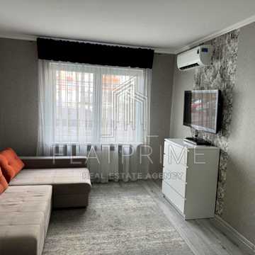 Софії Русової вул., 7