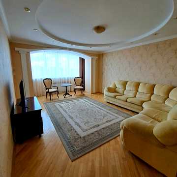 Миколи Бажана просп., 10