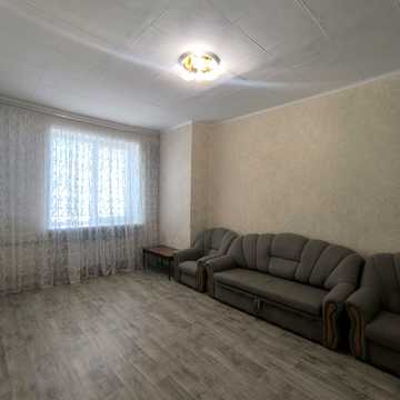 Незалежності вул. (Титова), 3