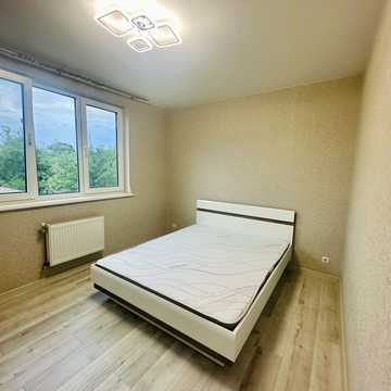 Кропивницького вул., 1а