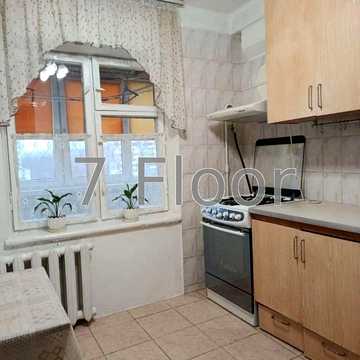 Петропавлівська вул., 6