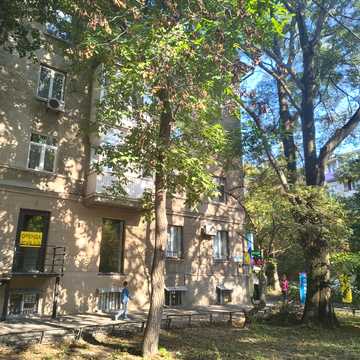 Шевченка просп., 11