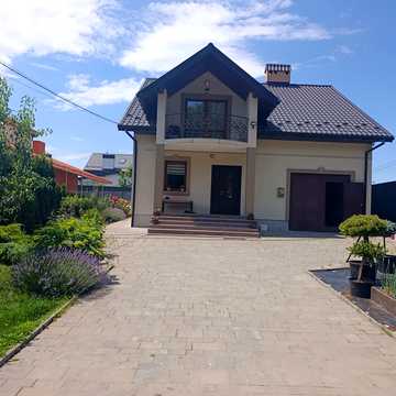 Бережанська вул., 88