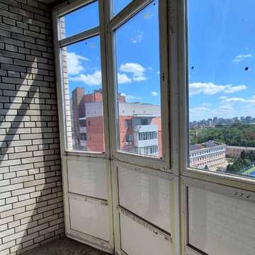 Херсонська вул., 9-Б