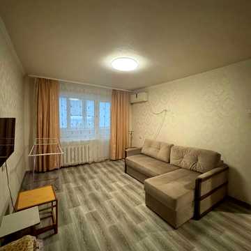 Екіпажний пров., 1