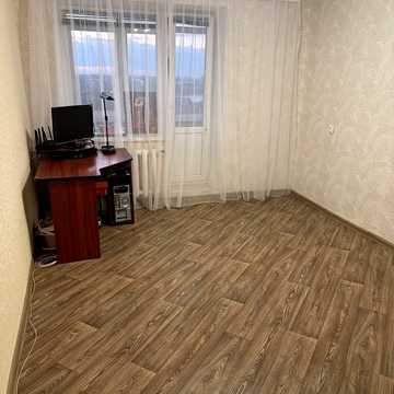 Довженка вул., 7
