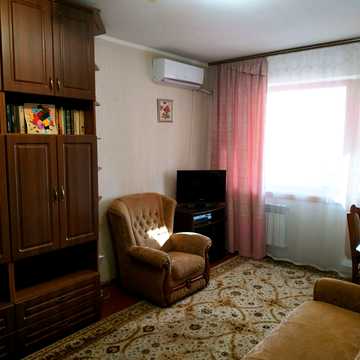 Йорданська вул. (Лайоша Гавро), 2-Б