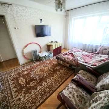 Михайла Донця вул., 5